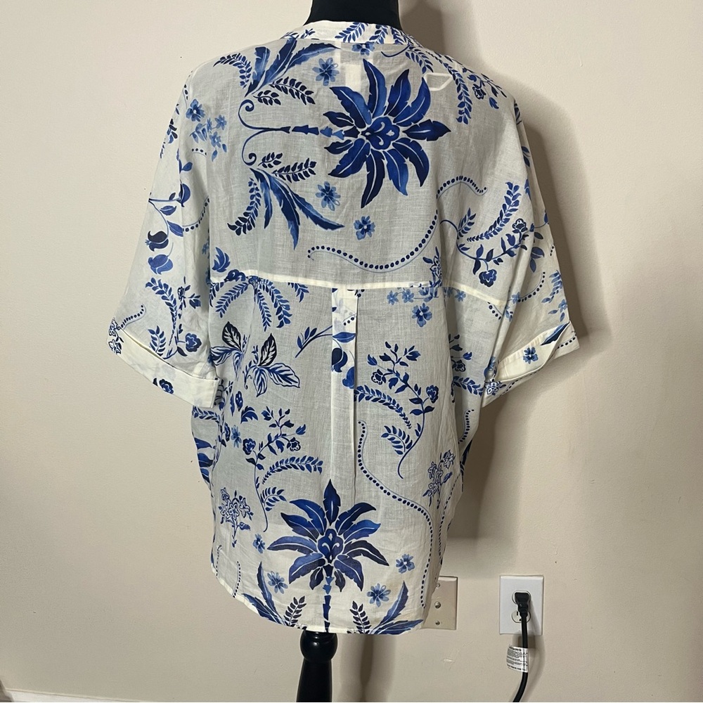 INDUSTRY Women’s Blue/White Floral Print Short Cuffed Dolman Sleeve Cotton Top M - Picture 5 of 8